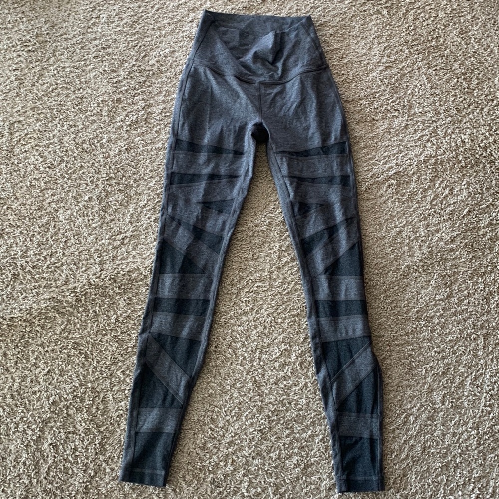 Lululemon leggings size 4